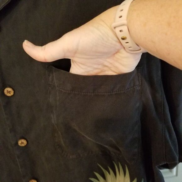 Tommy Bahama Silk Hawaiian Black Camp Shirt Button Up Size Large - Picture 8 of 12